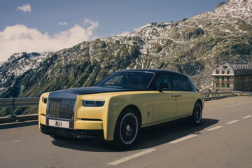 Rolls-Royce bản đặc biệt có nhiều chi tiết bằng vàng kỷ niệm 60 năm phim 007