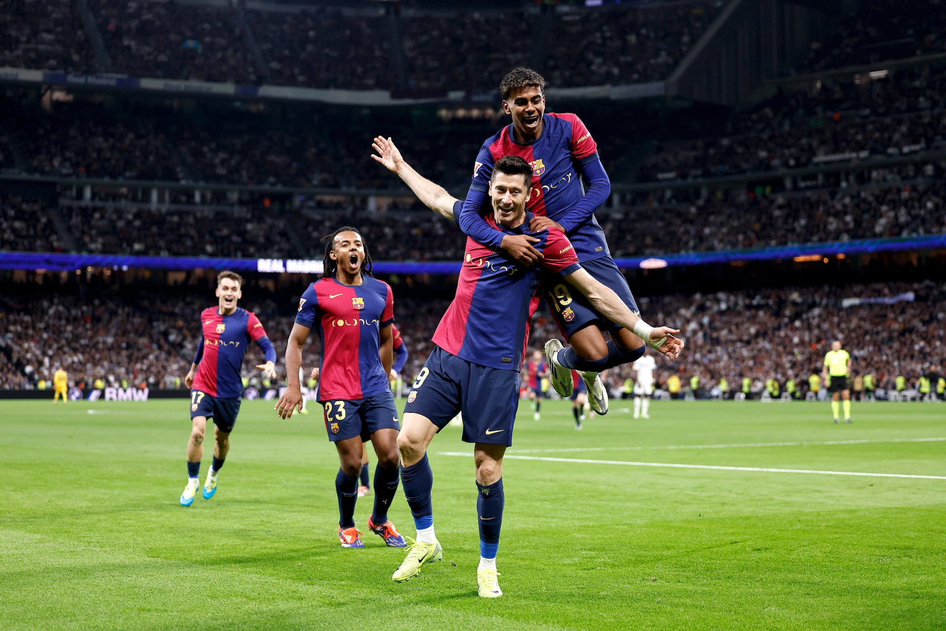 Lewandowski Lamine Yamal Real Madrid Barca. Diario AS