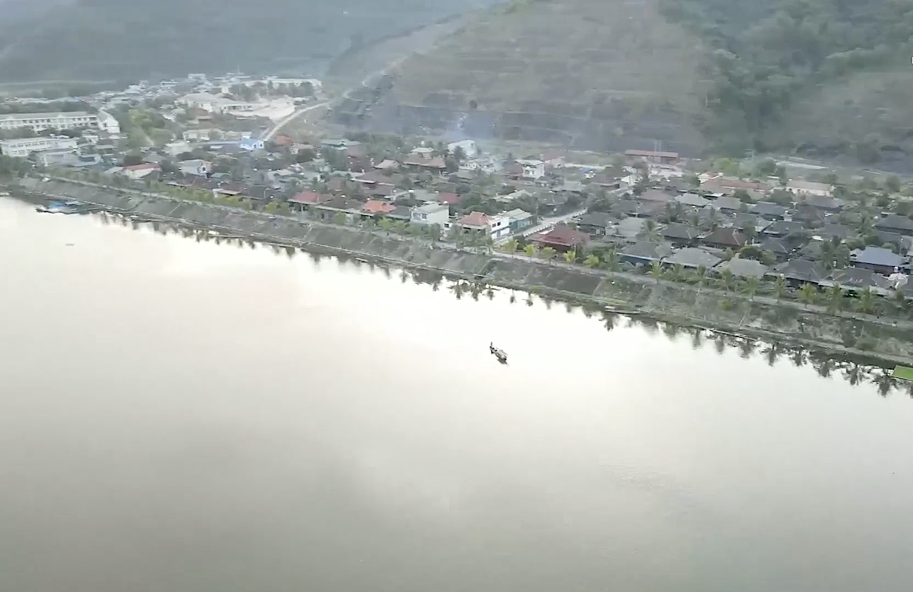 Những phần việc cuối cùng đang hoàn thiện để Mường Lay cán đích huyện NTM