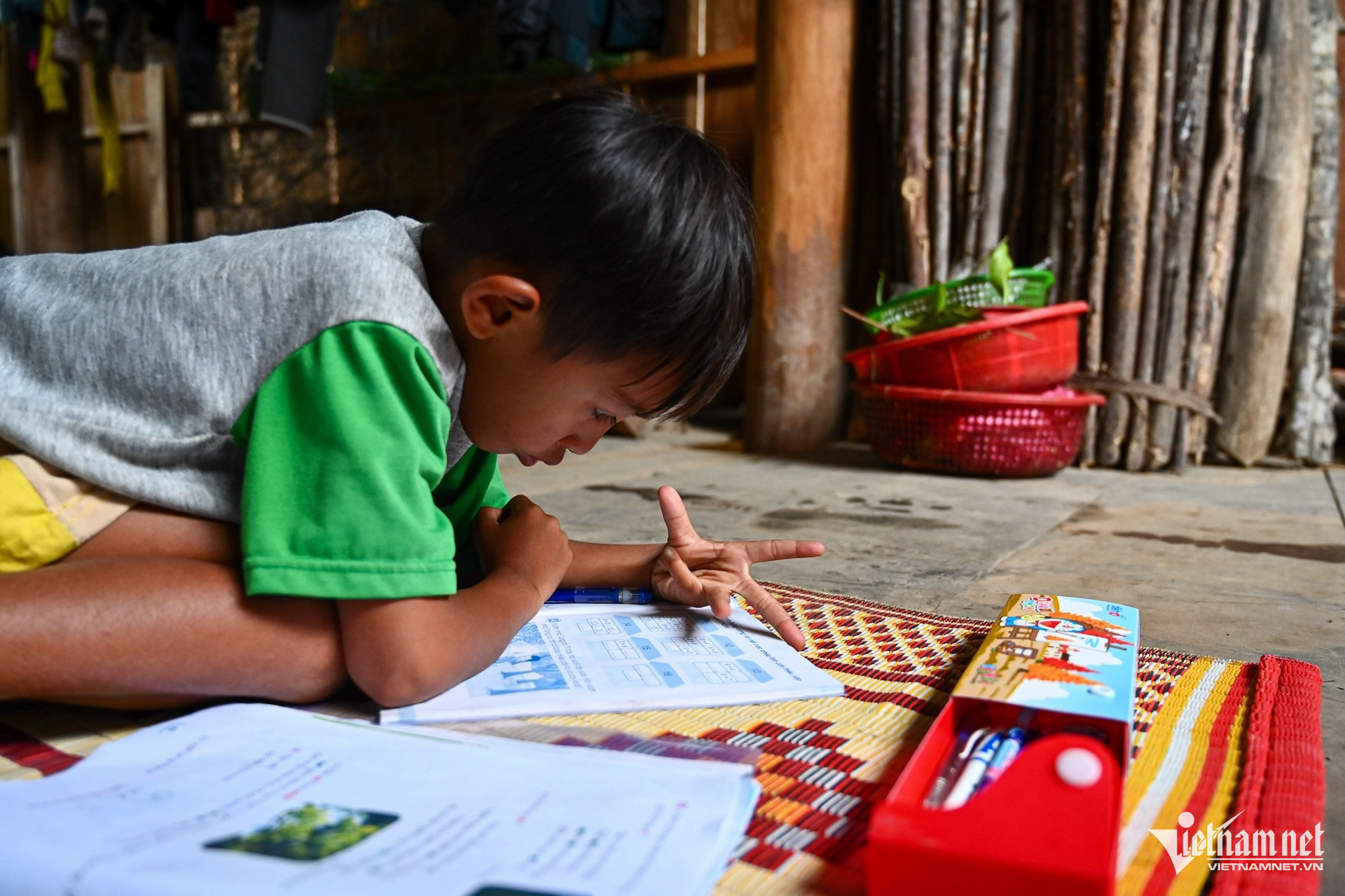 W-giam ngheo dinh duong giao duc.jpg