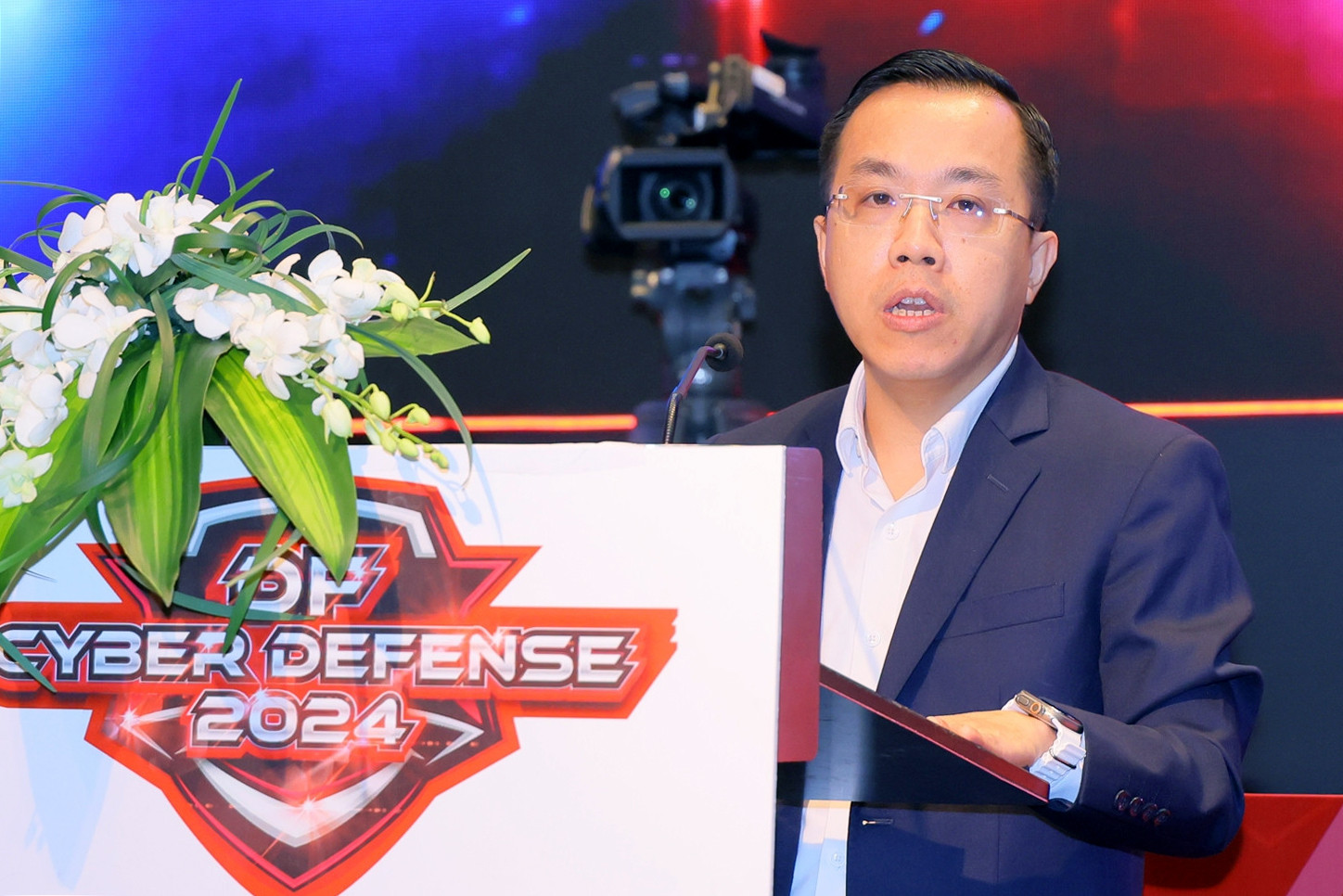 w ong le hoang chinh quang 25893.jpg