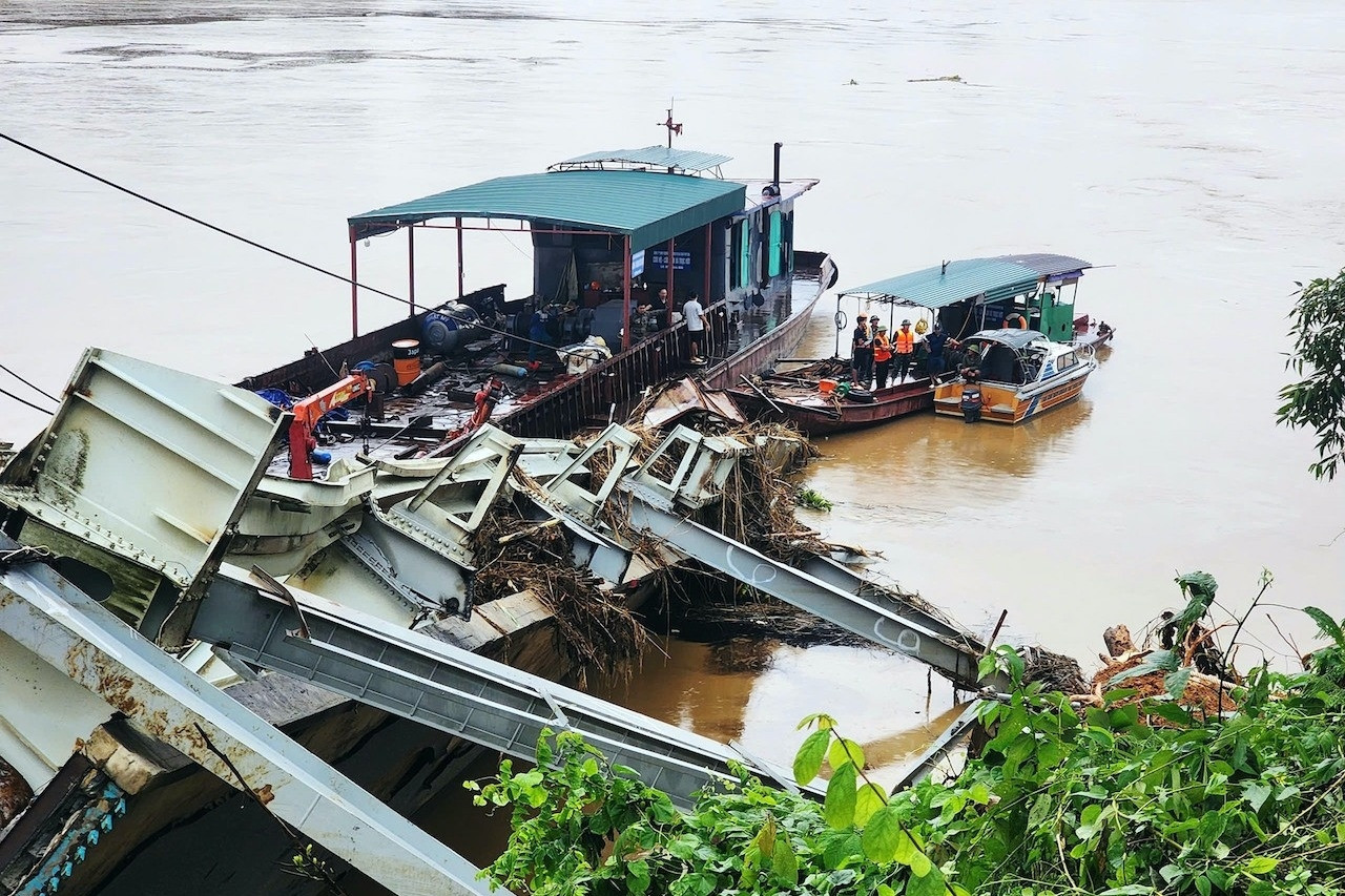 Cục Đường bộ yêu cầu Sở GTVT Phú Thọ sớm có phương án tháo dỡ cầu Phong Châu