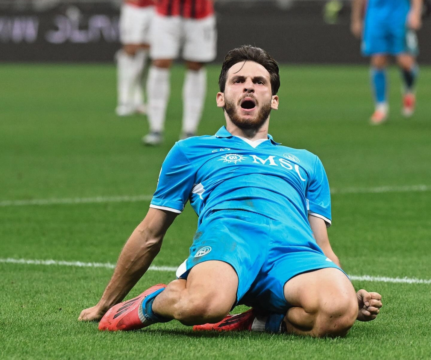 Lukaku lập đại công, Napoli khiến Milan ôm hận milan 0 2 napoli.jpg