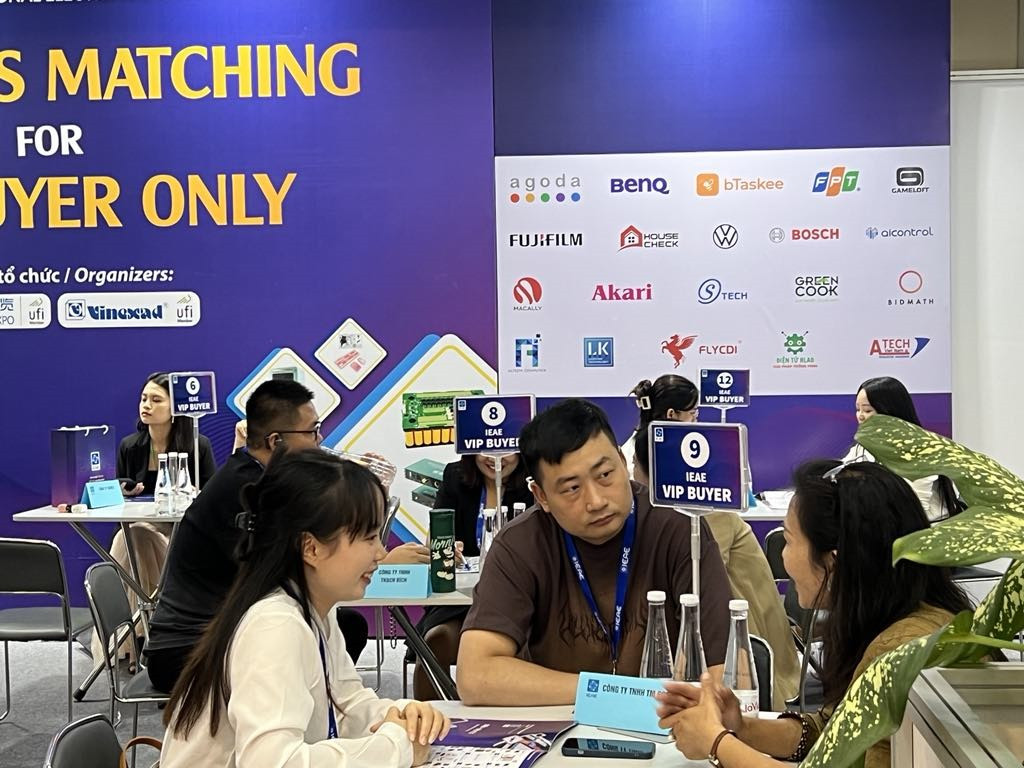 Anh Trien lam IEAE.jpg