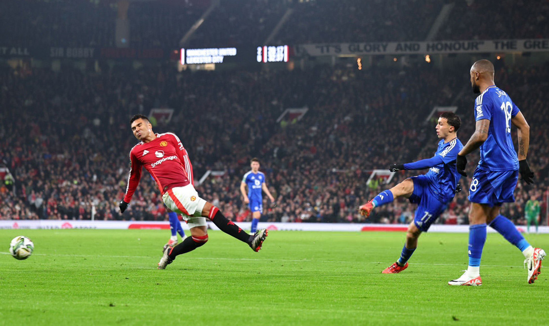 MU thắng tưng bừng khi Van Nistelrooy làm HLV tạm quyền MU MUFC