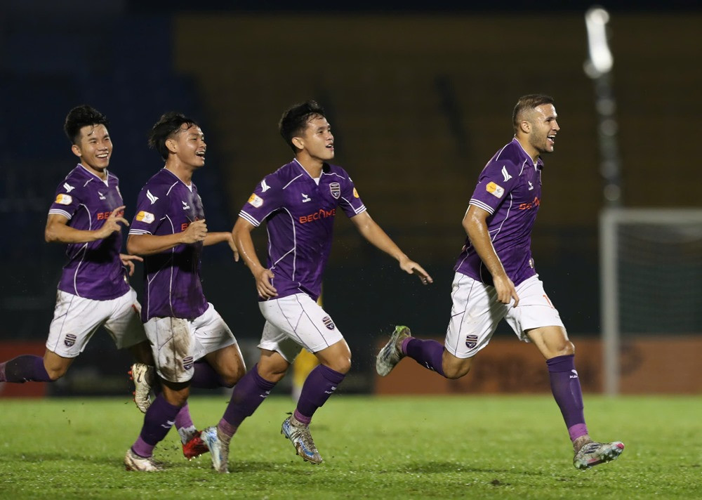 binh duong vs tphcm 4.jpg