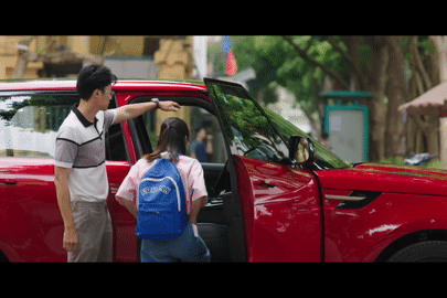 'Đi giữa trời rực rỡ' tập 48: Chải cay đắng khi thấy Pu lên xe sang của Thái