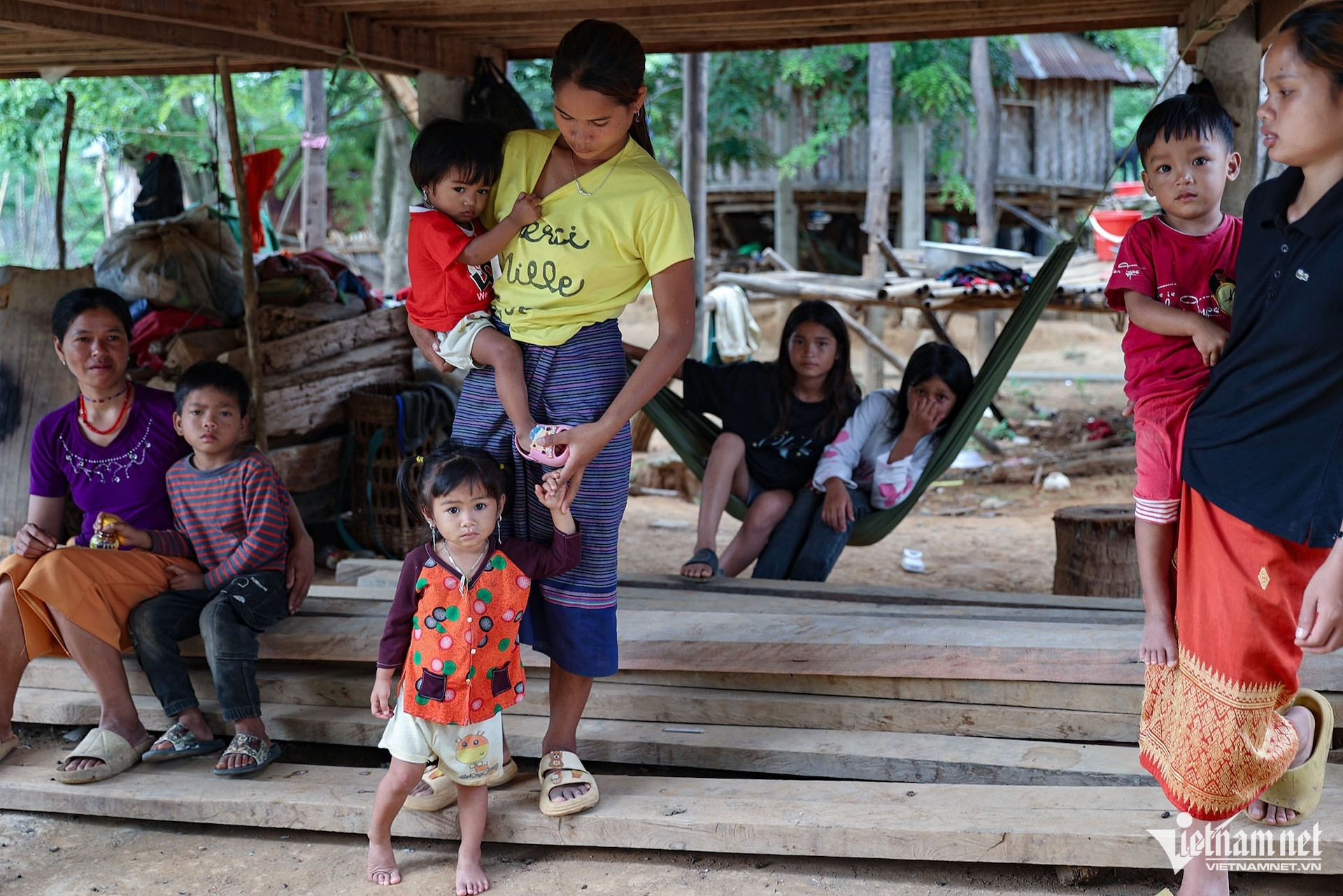 W-dan toc giam ngheo.jpg