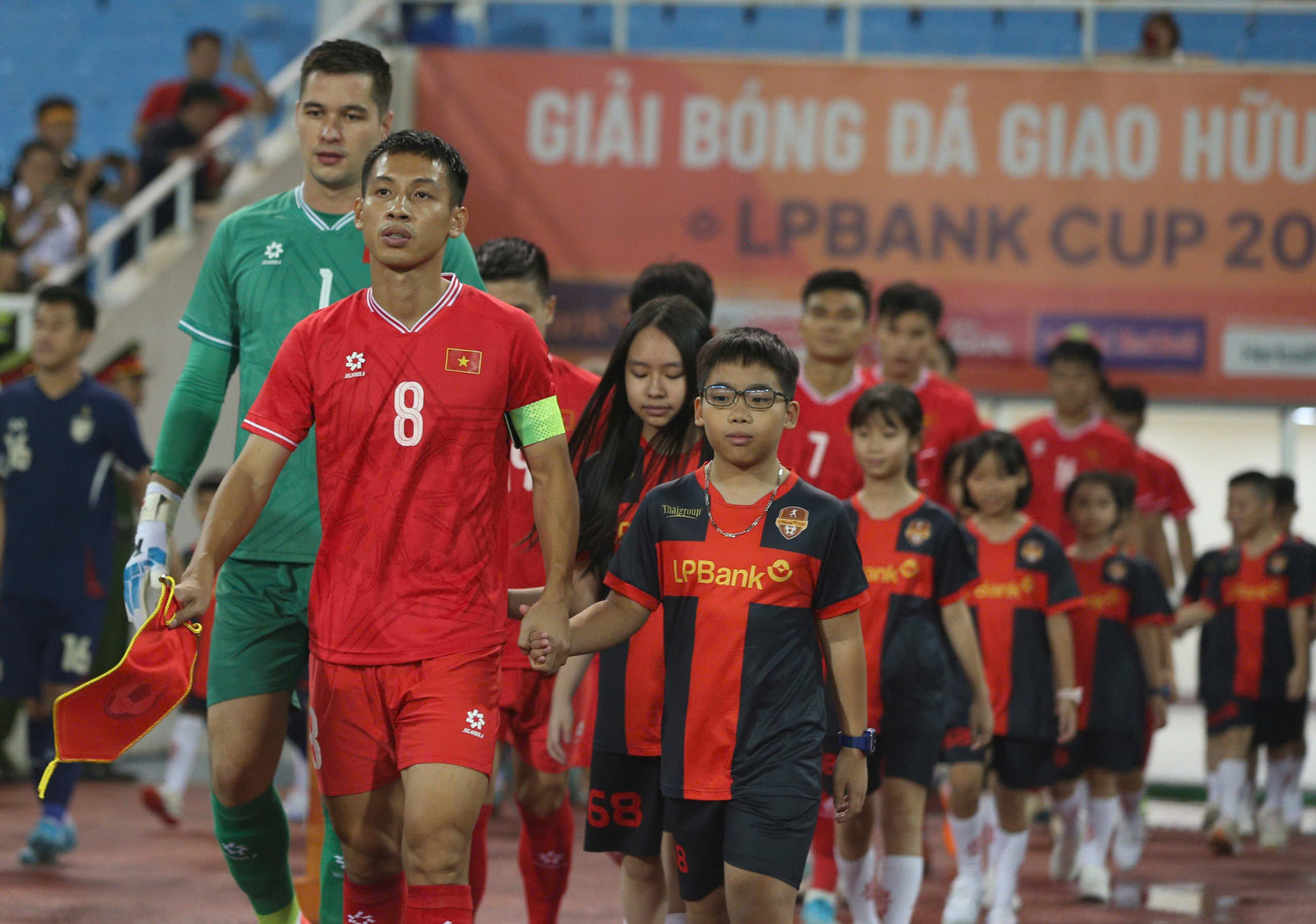 tuyen viet nam 1.jpg