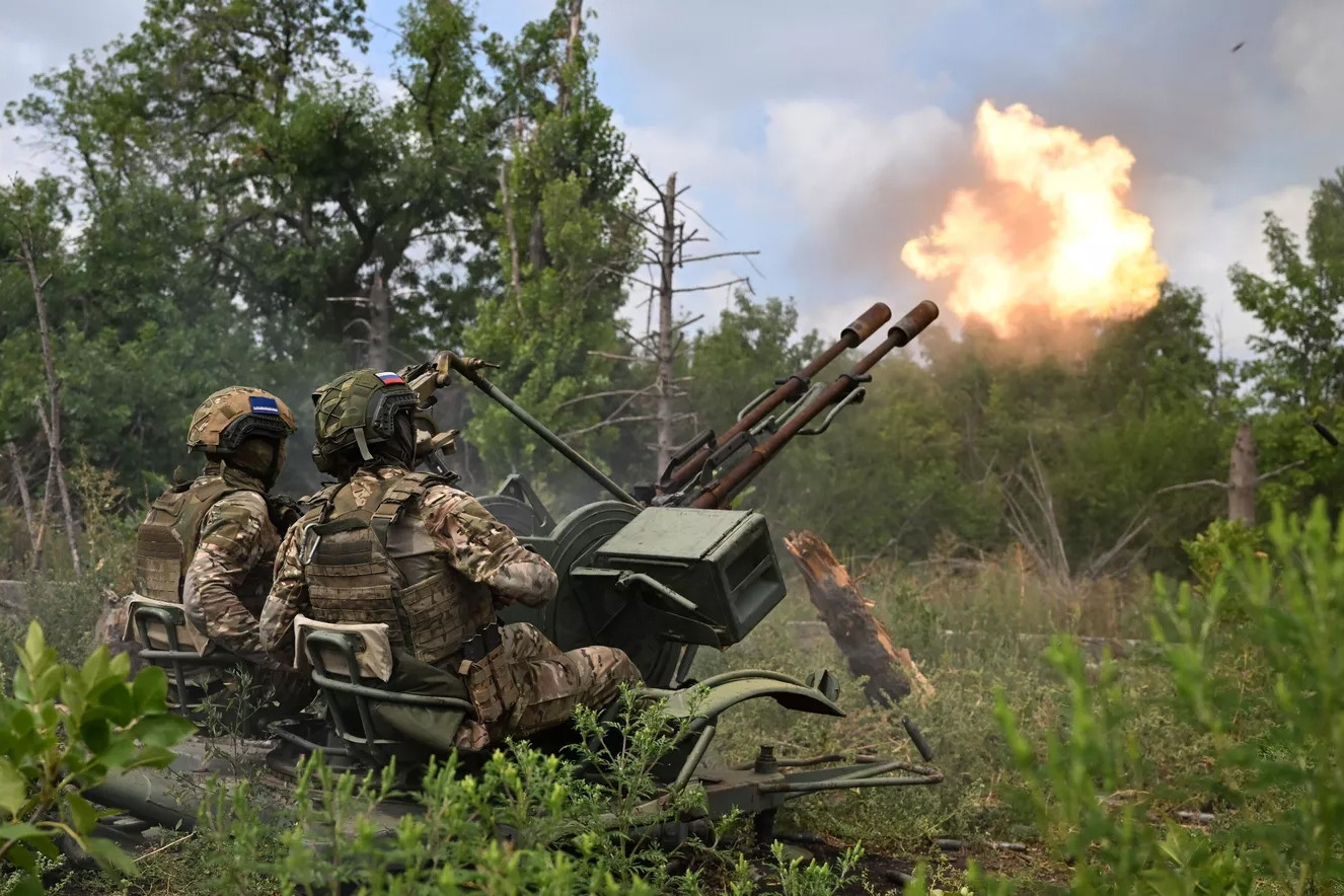 Nga kiểm soát thêm làng ở Donetsk, Ukraine tiếp nhận hơn 20.000 dân xin nhập ngũ