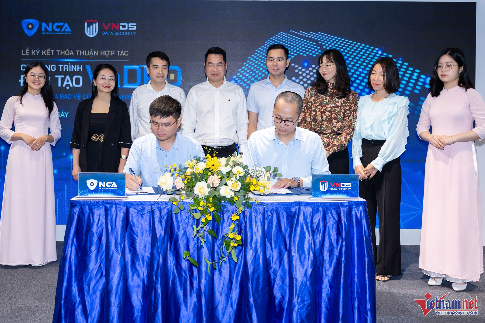 W-dao tao chuyen gi 1a.jpg