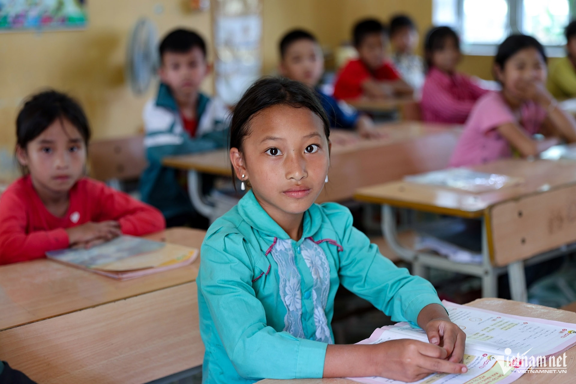 W-giam ngheo hoc sinh .jpg