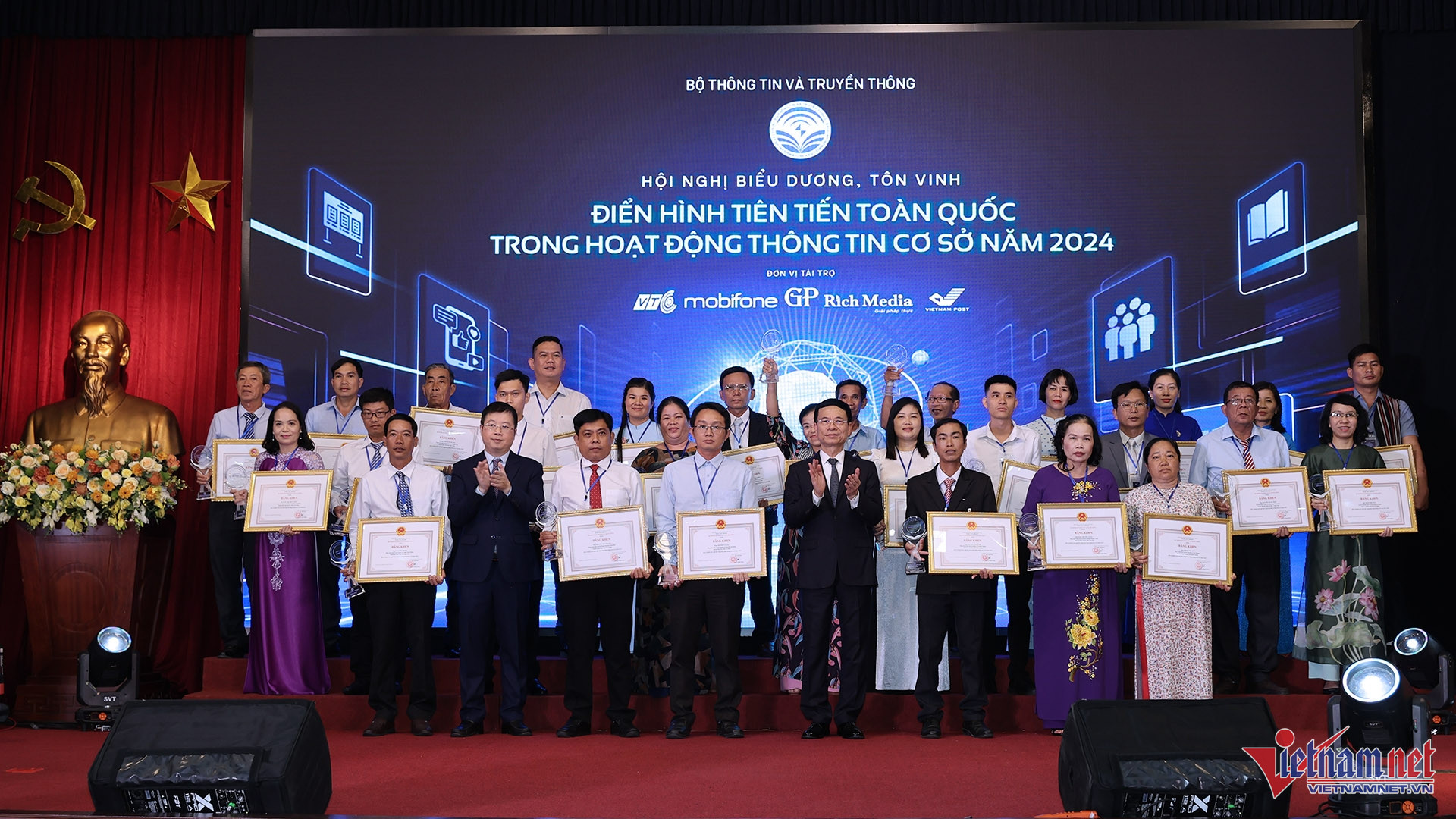 Tăng sức mạnh cho lực lượng truyền thông đặc biệt riêng có của Việt Nam W-thong tin co so 00.jpg