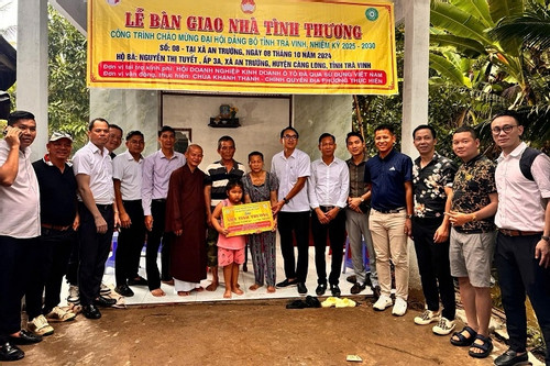 Bàn giao 10 căn nhà tình thương cho các hộ gia đình chính sách tại Trà Vinh