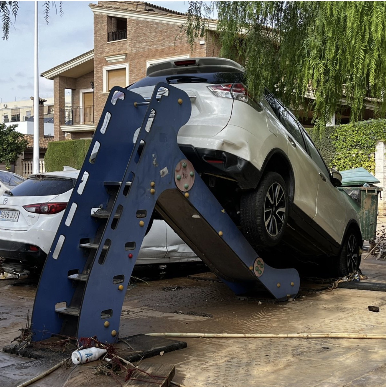lũ quét - Sky News