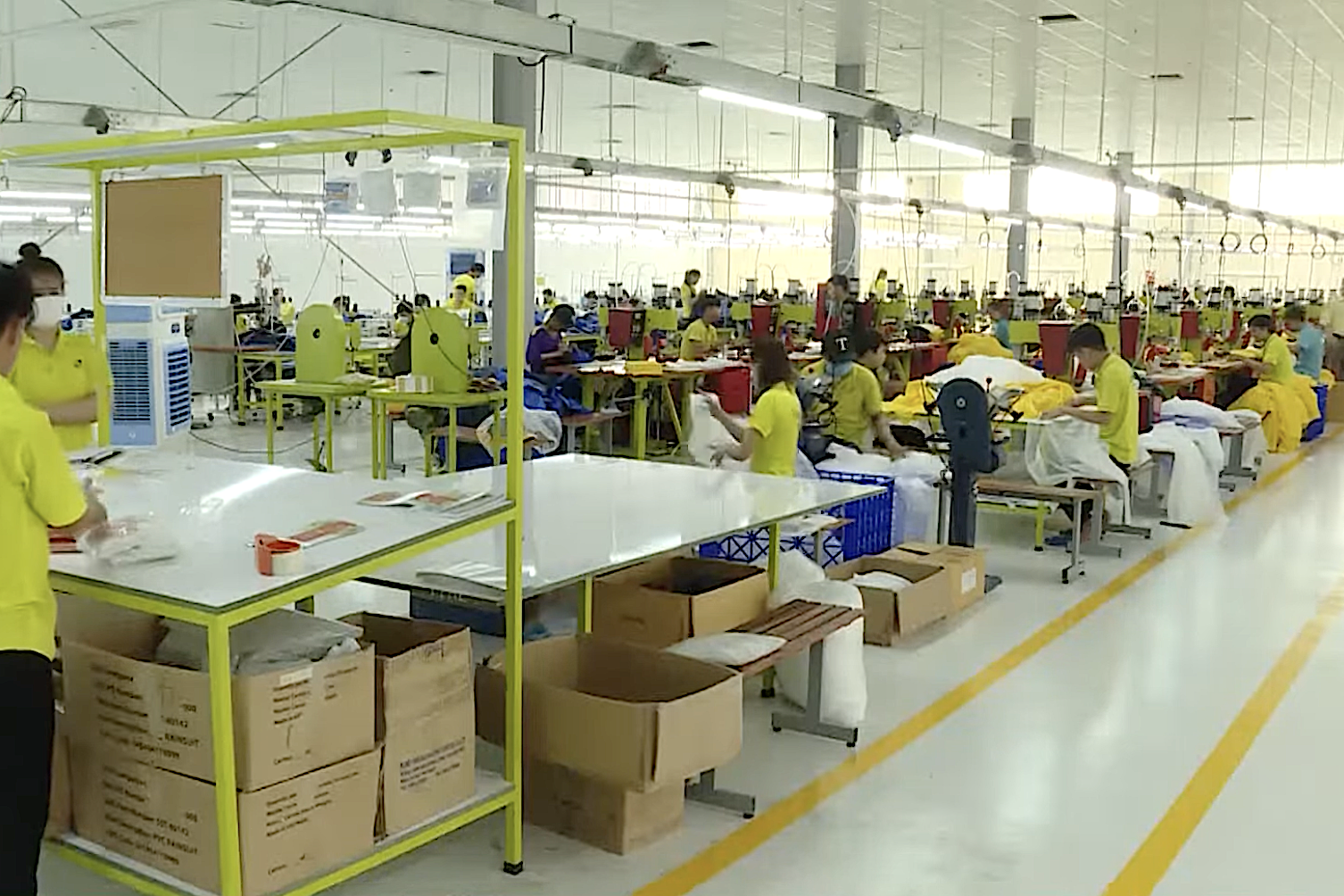 Bộ Tài chính xây dựng Kế hoạch hỗ trợ pháp lý cho DNNVV năm 2024