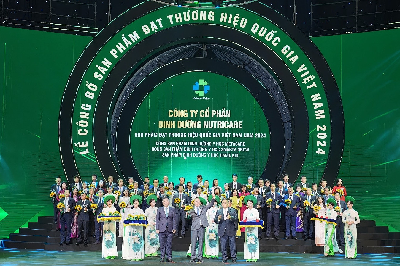 Sản phẩm dinh dưỡng y học của Nutricare được vinh danh Thương hiệu Quốc gia 2024