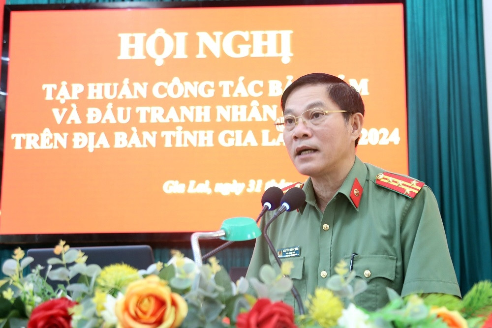 Đổi mới tư duy, nghiên cứu cách làm mới trong công tác bảo đảm quyền con người