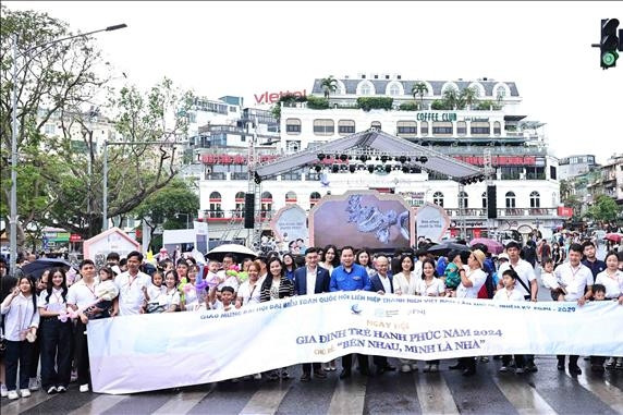 Khai mạc Ngày hội Gia đình trẻ hạnh phúc năm 2024