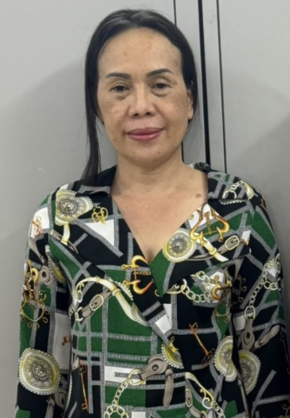 Bắt 2 người phụ nữ trong vụ chuyển hơn 700 viên kim cương vào Việt Nam kim cuong 1.png