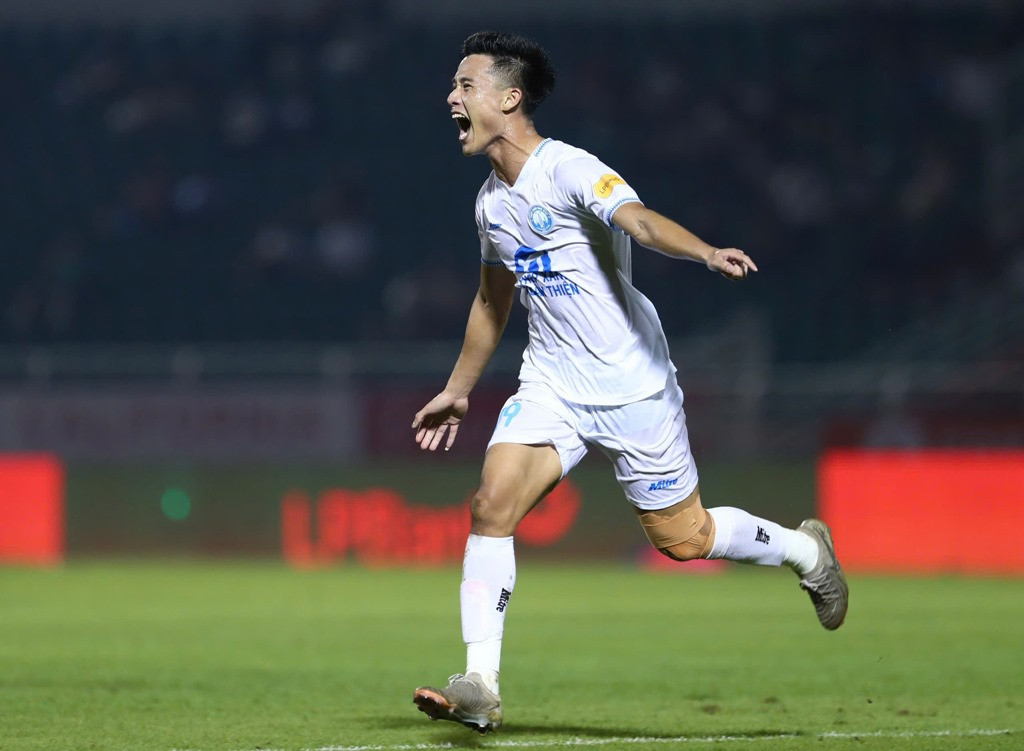 tphcm vs nam dinh 4.jpg