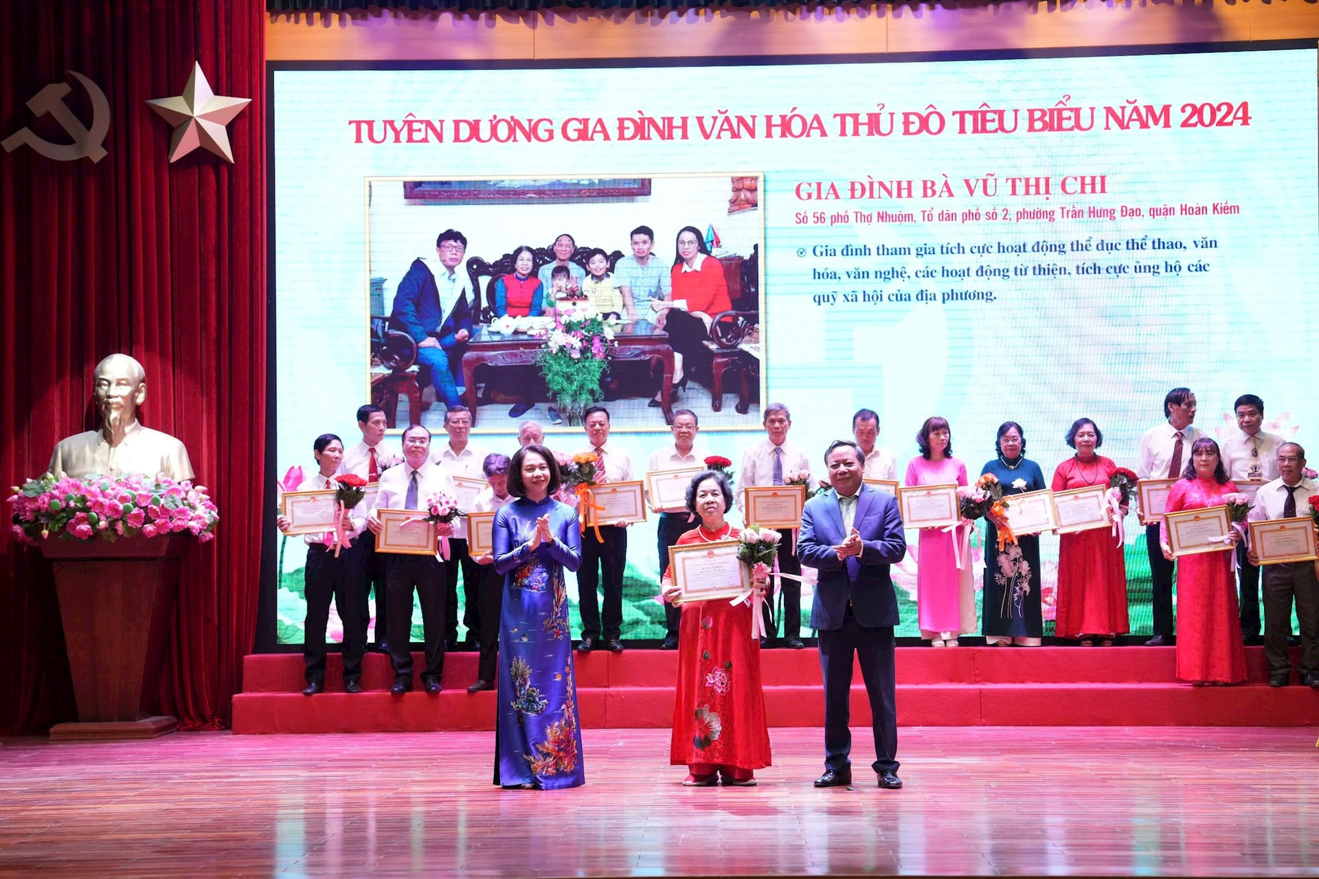 Hà Nội tuyên dương 87 Gia đình văn hóa Thủ đô tiêu biểu năm 2024