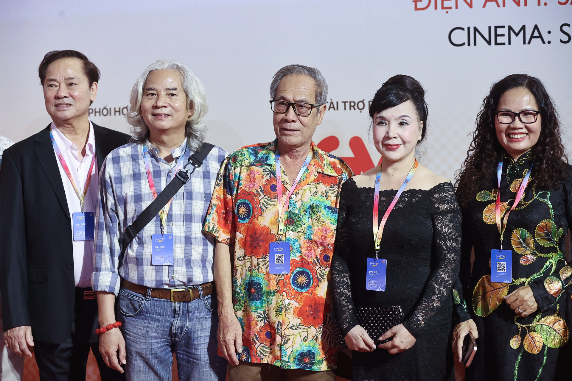 1hai 2082 162097.jpg