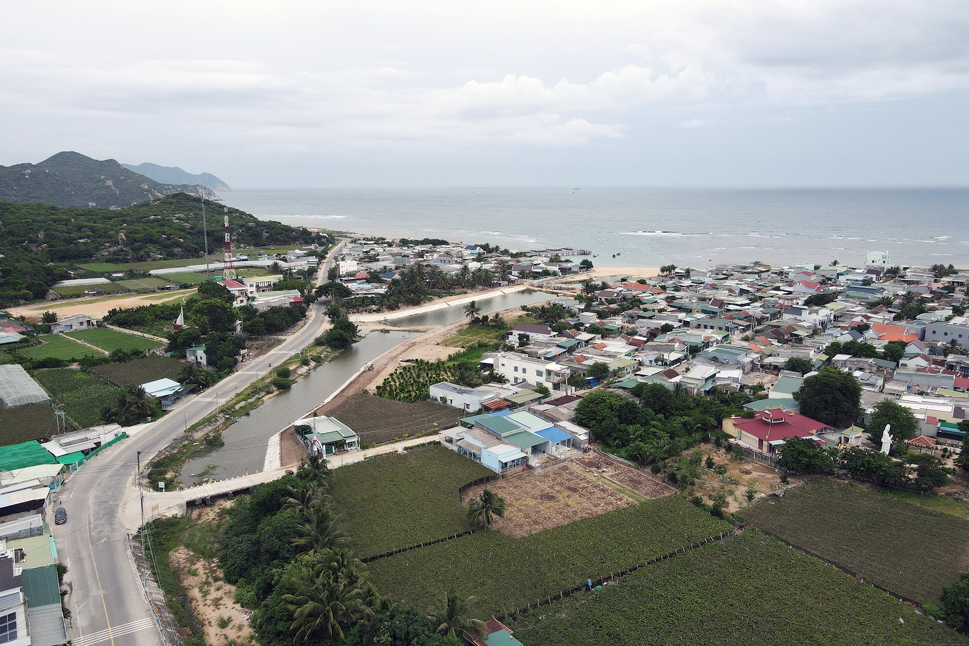 Bộ Công Thương lấy ý kiến về điện hạt nhân, tỉnh có dự án dở dang kiến nghị thẳng