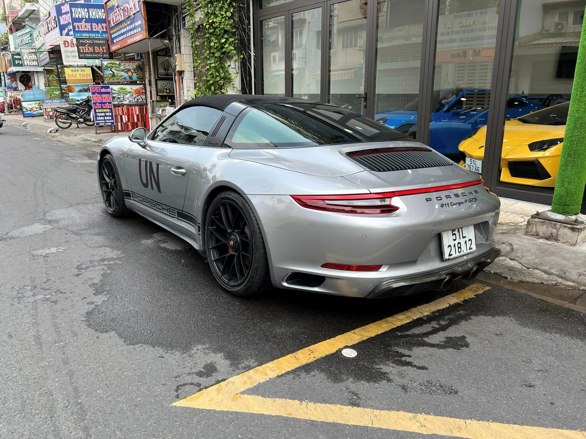 911 targa 4gts 6.jpg