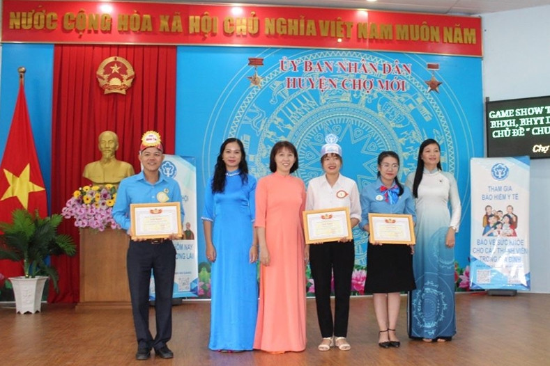 ‘Chuyến xe an sinh’ ở Chợ Mới năm 2024
