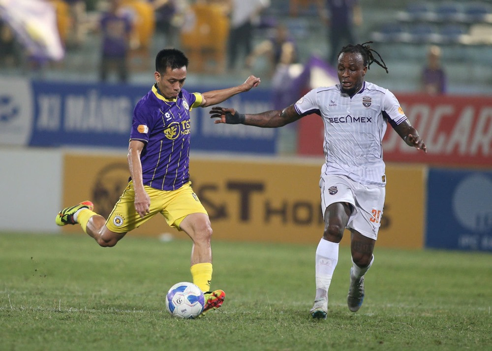 ha noi vs binh duong 2.jpg