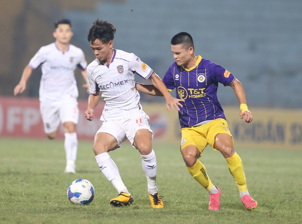 ha noi vs binh duong 2.jpg