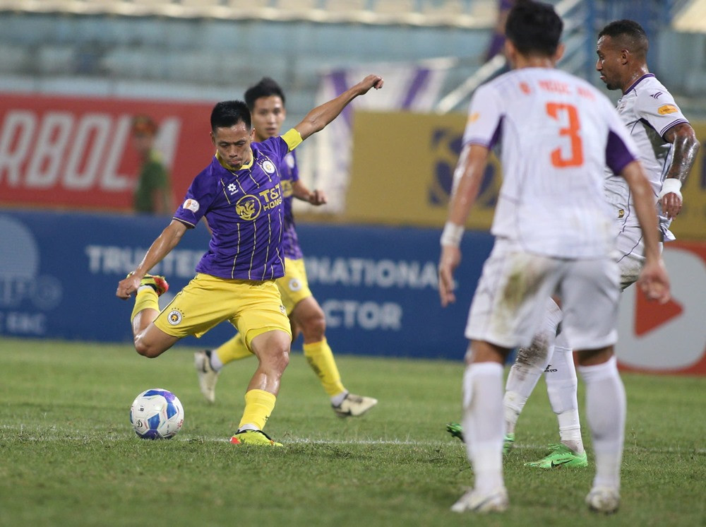 ha noi vs binh duong 3.jpg