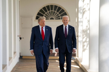 Ông Trump và ông Biden gặp nhau ở Nhà Trắng, hứa chuyển giao quyền lực suôn sẻ