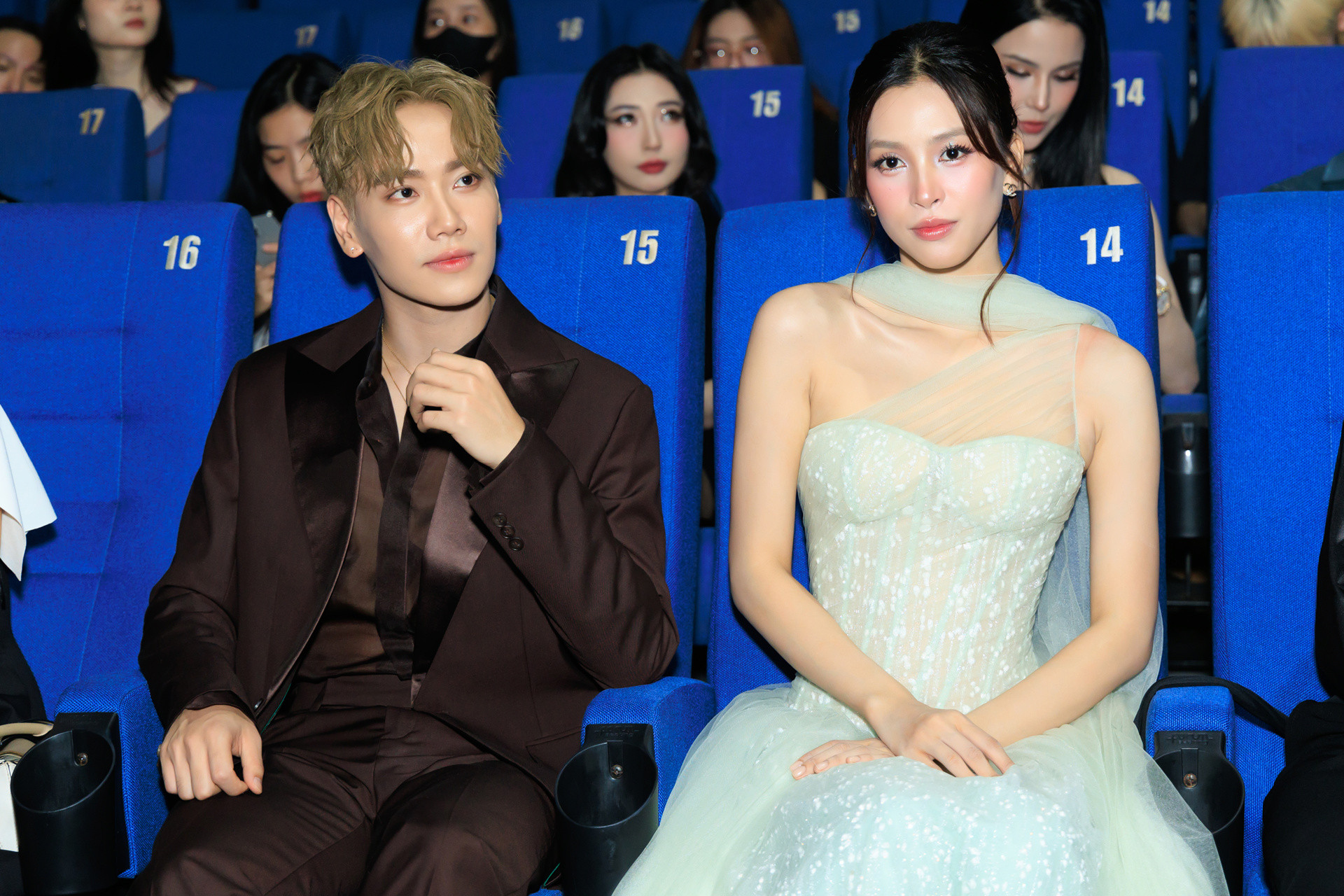 Gấp đôi visual.jpg