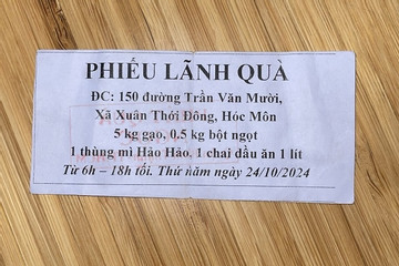 Nhiều lao động nghèo lớn tuổi ở TP.HCM bị lừa mua phiếu lãnh quà giả