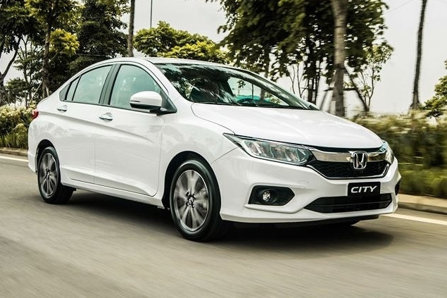 Năm mẫu xe sedan cũ số tự động giá 300 triệu 'ngon bổ rẻ'