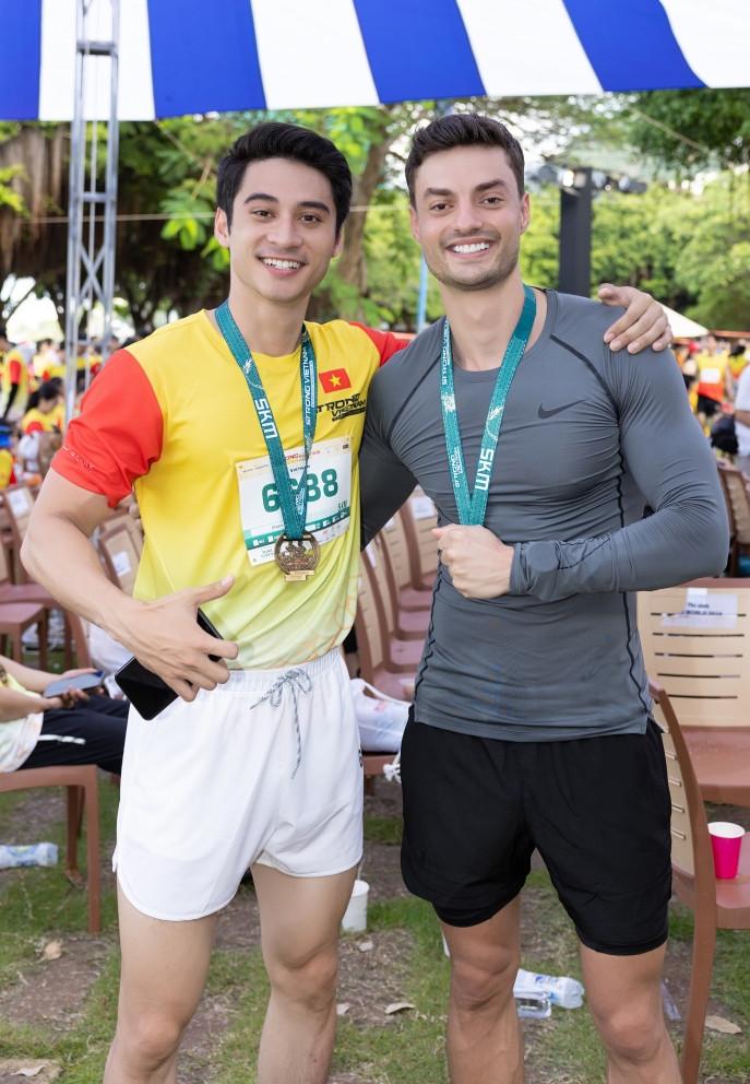 batch_Jordan Goncalves 50.jpg