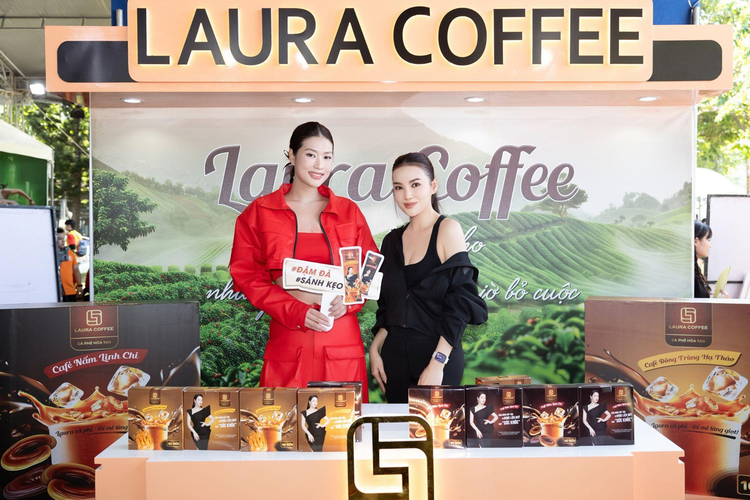 03 Laura Coffee.jpg