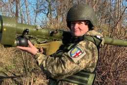 Video giáo viên mẫu giáo Ukraine bắn hạ tên lửa hành trình