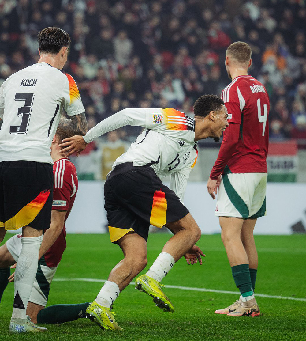 Tuyển Đức đánh rơi chiến thắng phút 99 Đức Hungary