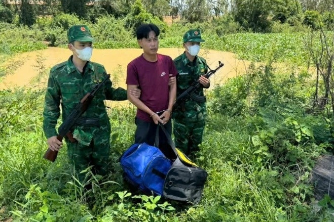 Tử hình đối tượng mang 25kg ma túy bơi qua sông biên giới về Long An