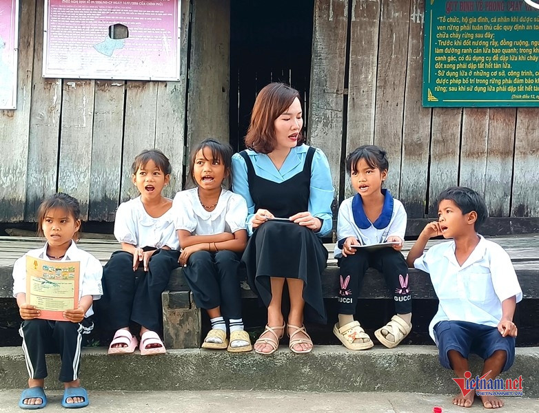 Cô giáo vùng cao Lê Thị Ngọc Linh: Nối niềm yêu đàn em bằng tiếng Bahnar