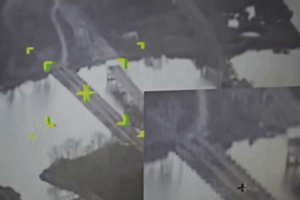 21.11.2024online video cutter.com ezgif.com resize.gif