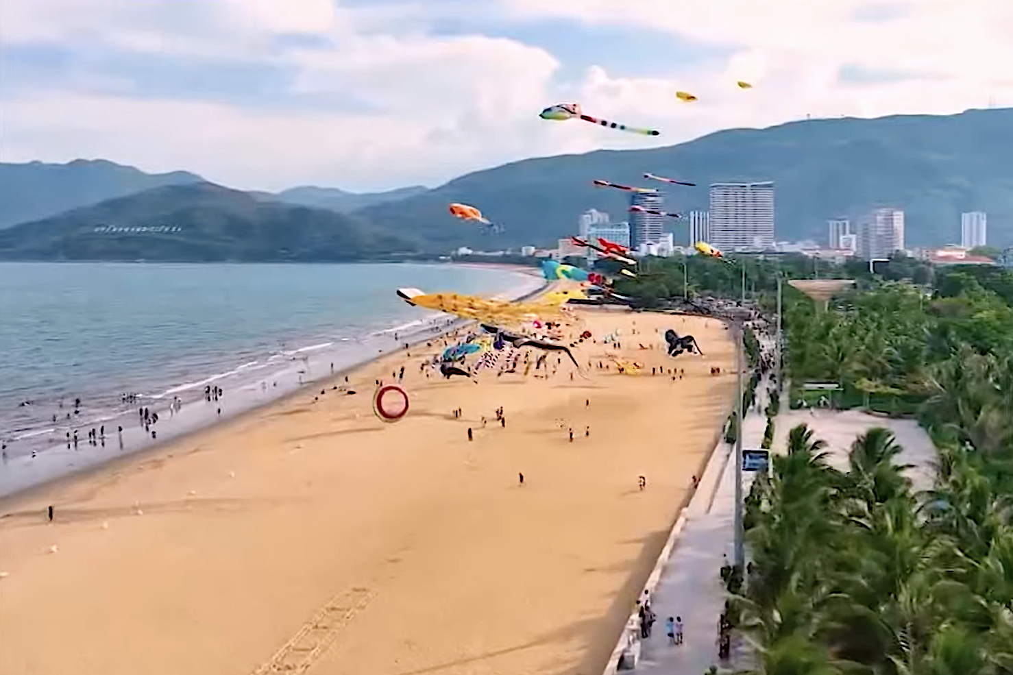 Bàn về phát triển đô thị ven biển kết hợp với kiến trúc xanh