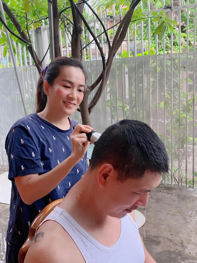 Anh Tho cat toc.webp