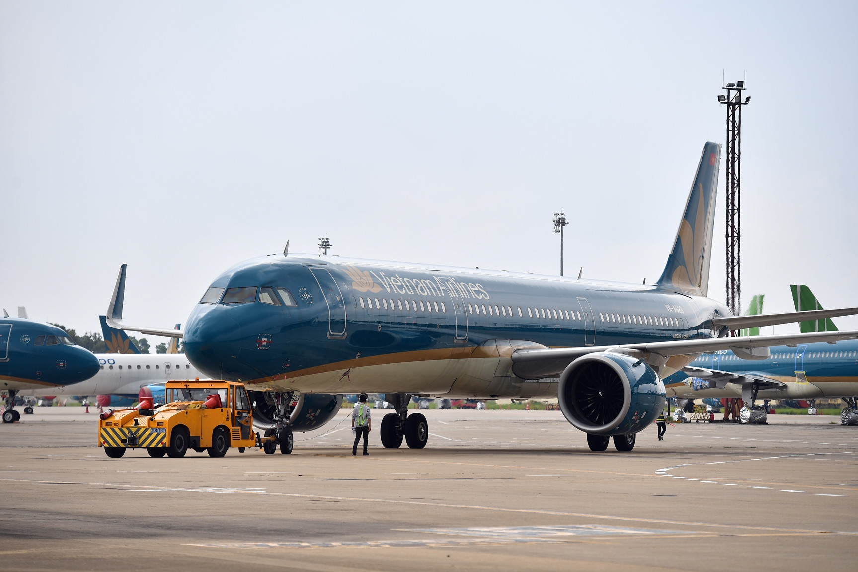 Thêm vài nghìn chuyến, giá vé máy bay Tết của Vietnam Airlines có còn tăng mạnh?