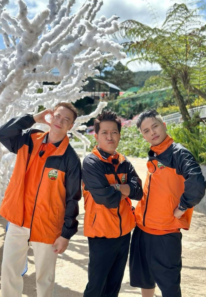 batch_467762244111944003287083984455002562725985n 23175144.jpg