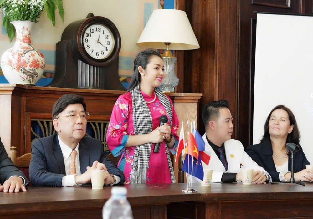 batch_8e350d3d 0d3a 4673 93be 78b7bab8777d.jpg