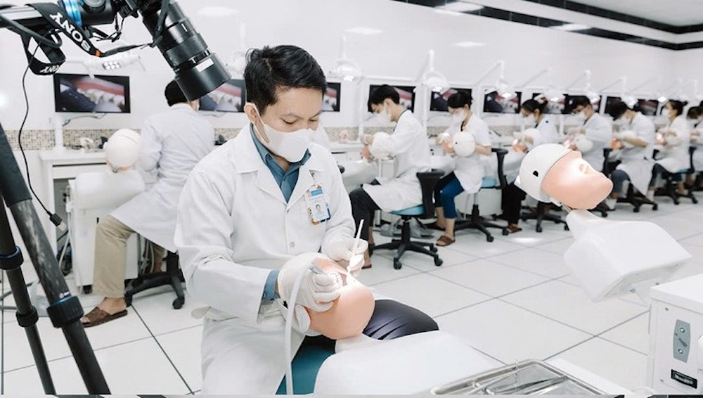 ngành răng hàm mặt_đh duy tân.jpeg